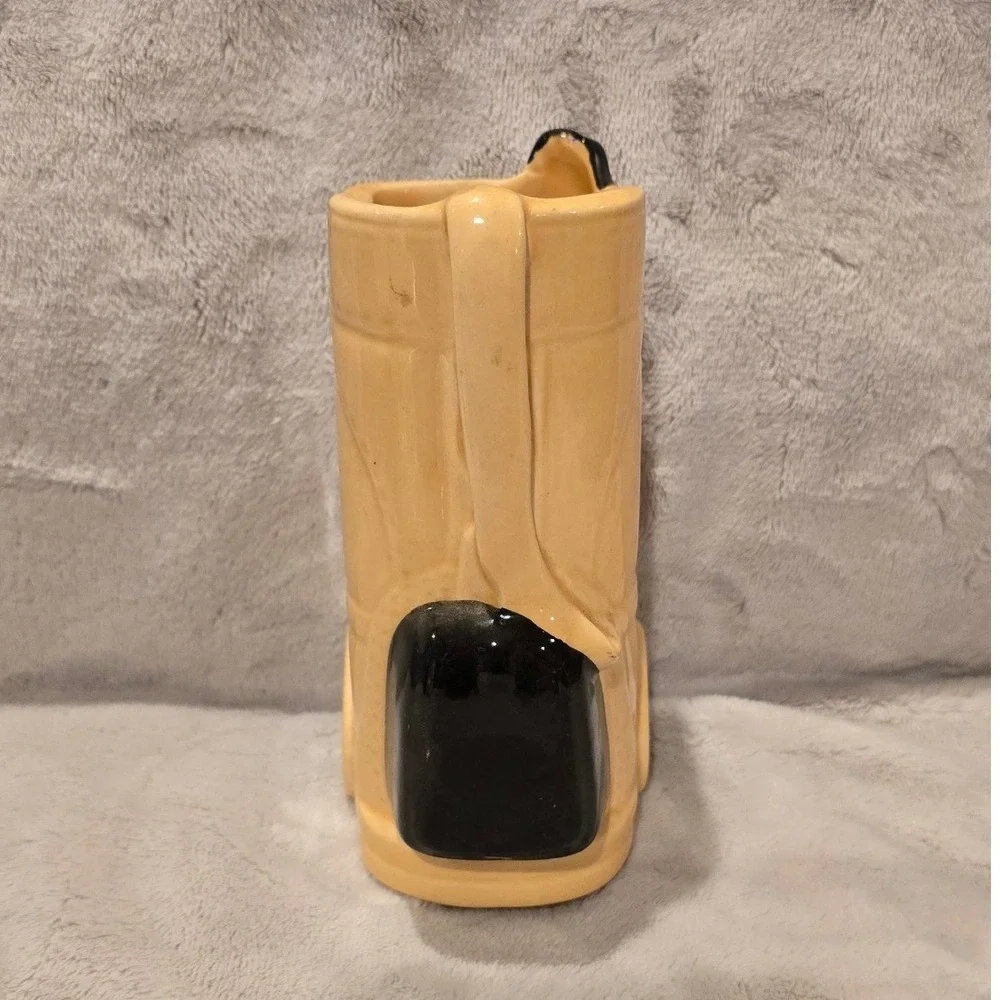 Mr. Ceramics this unique